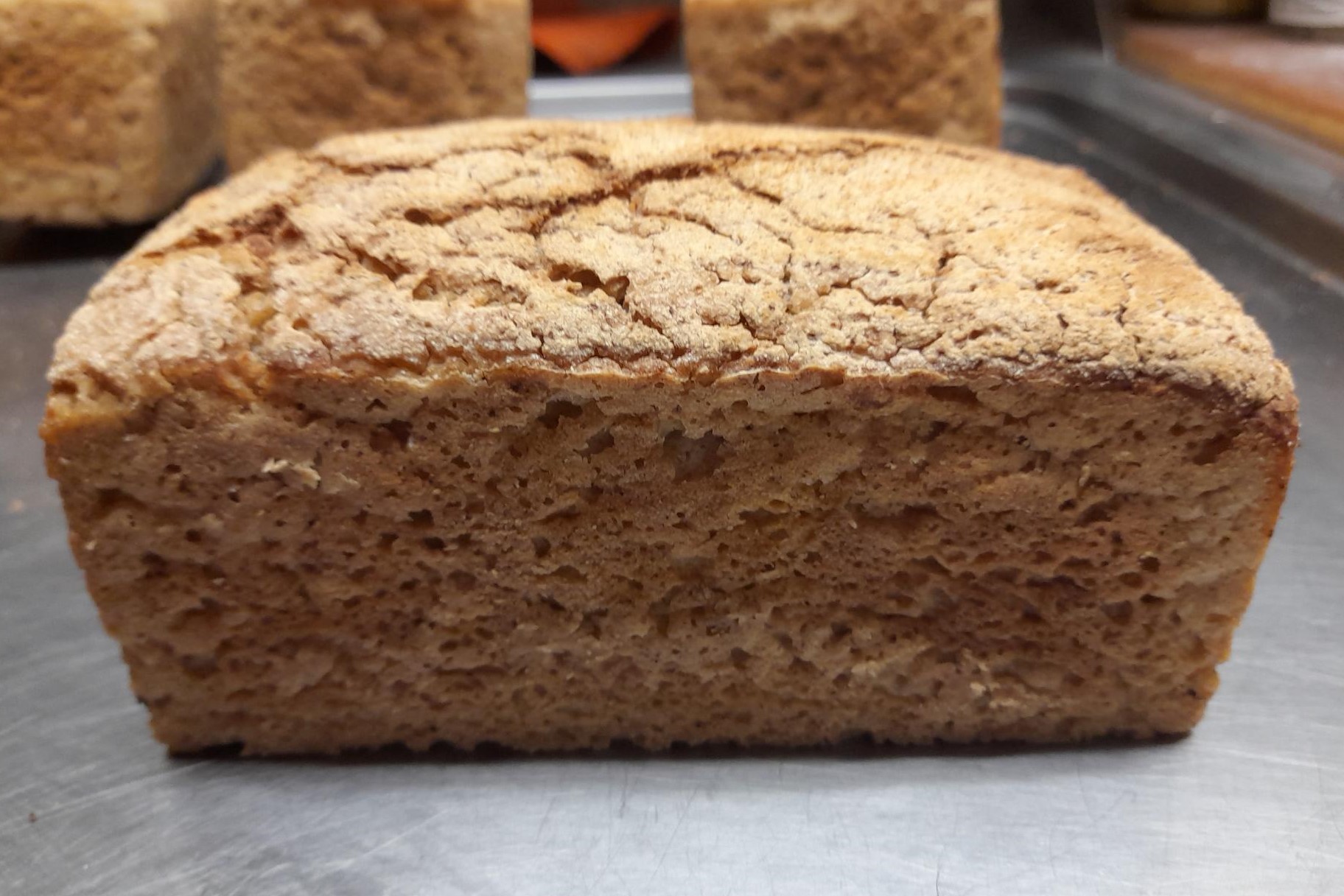 Glutenfri slät limpa med honung